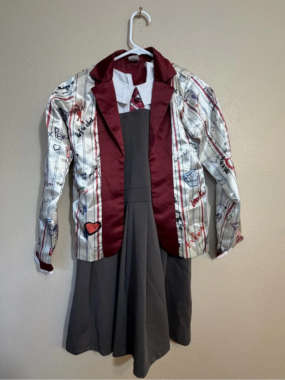 Disney Cruella Estella Costume Set - Halloween girls 12-14 including wig